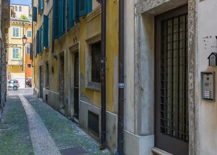 Maison Porta Leoni